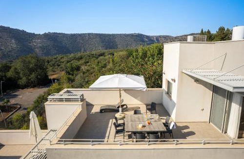 Eilon Apartment | Mamad Keshet Eilon Galilee Views Retreat by Sea N' Rent