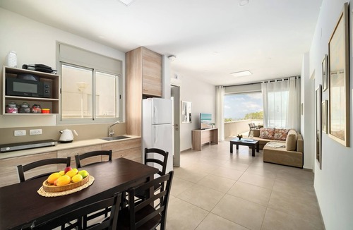 Eilon Apartment | MAMAD - Keshet Eilon View Retreat by Sea N' Rent