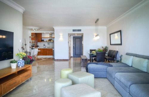 Netanya Apartment | Mamad Netanya Panoramic Sea-View 4BR Apt