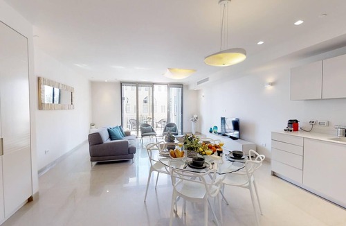 Jerusalem City Centre Apartment | ❤MAMILLA 2 bdrs w. view ❤ My BEST JLM Experience ❤