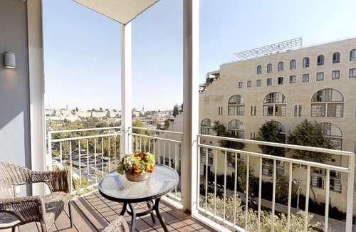 Jerusalem City Centre Apartment | ❤MAMILLA 2 bdrs w. view ❤ My BEST JLM Experience ❤
