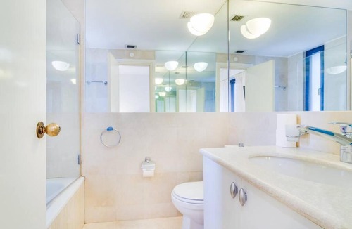Jerusalem City Centre Apartment | Mamilla Pool - David's Village - Jerusalem-Rent