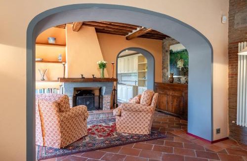 San Michele di Moriano Ski Chalet | Mammolino - Medieval Mini-villa with Jacuzzi and stunning views