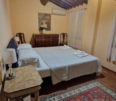 San Michele di Moriano Ski Chalet | Mammolino - Medieval Mini-villa with Jacuzzi and stunning views