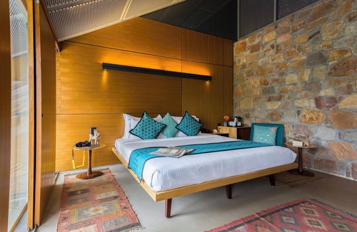 Desuri Hotel | Mana Hotel