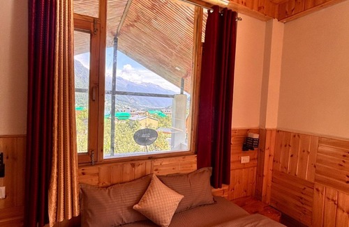 Manali Hotel | Manali Mornings