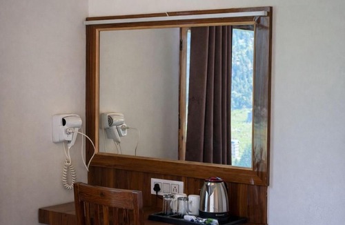 Vashist Hotel | Manalsu View