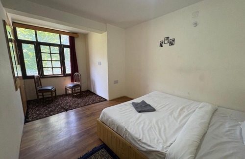 Vashist Hotel | Manalsu View