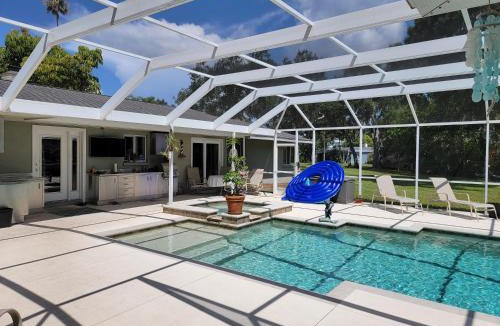 Bradenton Apartment | Manatee River Bungalow