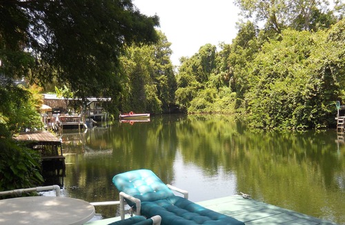 Weeki Wachee Gardens House | Manatees Haven on the Weeki Wachee