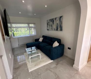 Belle Vue House | Manchester Luxe Retreat