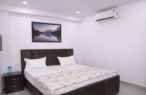 Vrindavan Hotel | Mandapam Stays