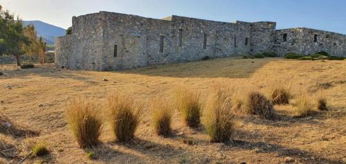 Serifos Bed & Breakfast | Mandri B&B