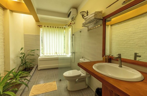 Ham Ninh Hotel | Mango Beach Resort