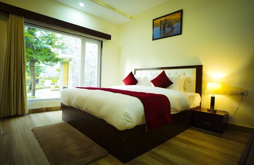 Mohaan Hotel | Mango Bloom River Resort