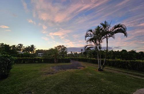 Ngatangiia House | Mango Cottage with AC, Unlimited Wifi and Private pool