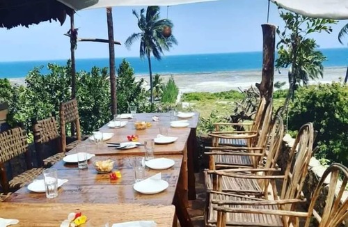 Msambweni Bed & Breakfast | Mango Lodge Msambweni
