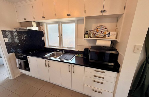 Mangakino House | Mango Point – Renovated Family Bach, Big Yard & Boat Parking a minute from Lake