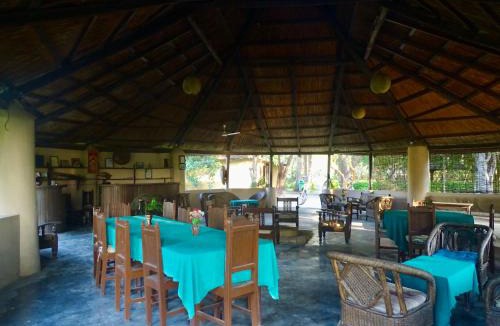 Bardia Hotel | Mango Tree Lodge