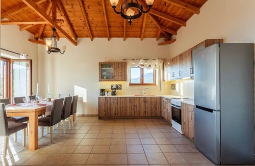 Lefktron Villa | Mani Panoramic Views - Private Sunny Retreat