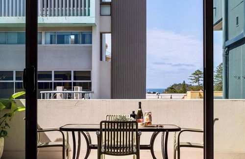 Manly Apartment | Manly Central Loft, a Chic Studio Apartment