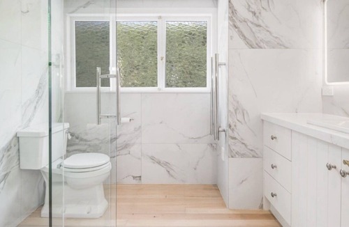 Manly House | Manly Tranquil Oasis - Small Pet Friendly