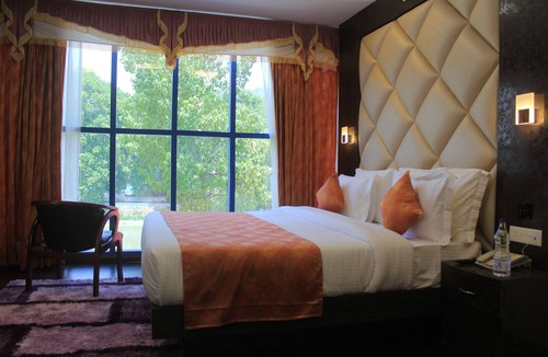Rajbagh Hotel | Mannat Resorts