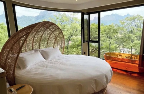 Handan Hotel | Manning Retreat