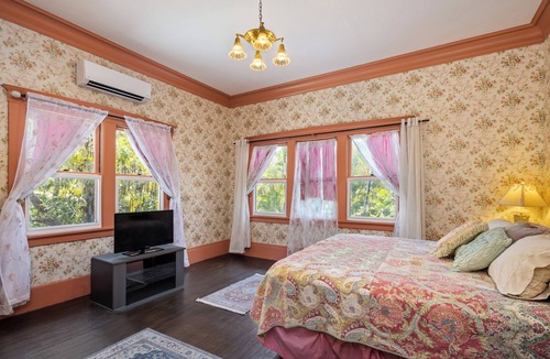 Manoa Bed & Breakfast | Manoa Valley Inn