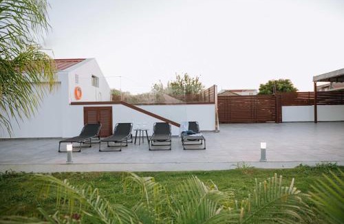 Soroni Villa | Manolis Seaside Villa with Private Pool