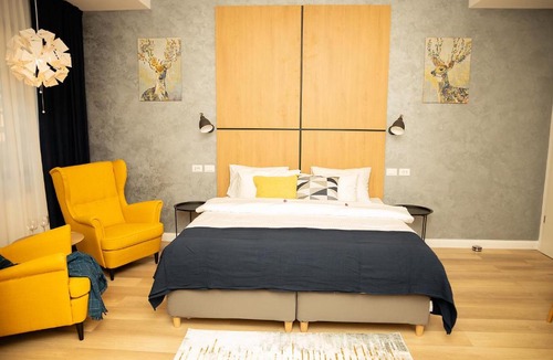 Sector 3 Apartment | Manolle Boutique