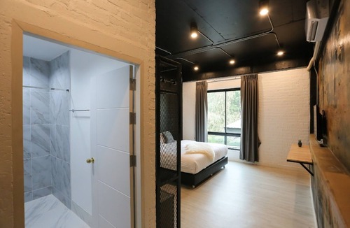 Mae Kon Hotel | Manonnee Hotel