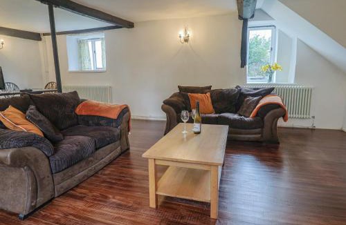 Kingstone House | Manor Cottage
