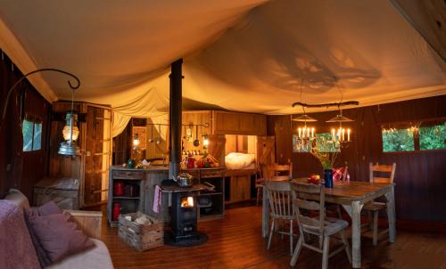 West Worldham Other | Manor Farm by Feather Down