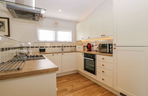Bowerchalke Cottage | MANOR FARM LODGE, family friendly, with a garden in Bowerchalke