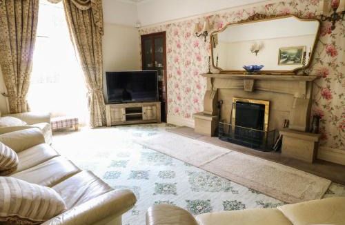 Belthorn House | Manor House