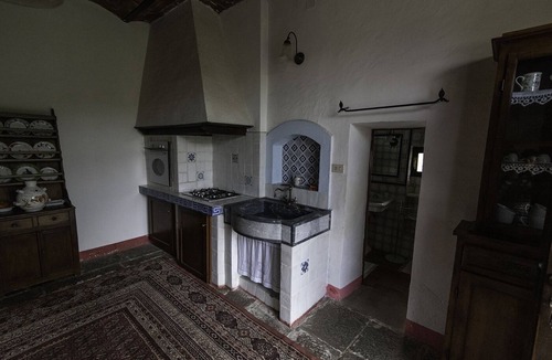 Montiano Apartment | Manor house + studio apartment