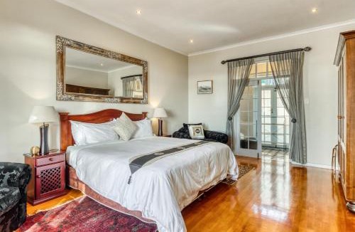 Gordons Bay Central House | Manor on the Bay