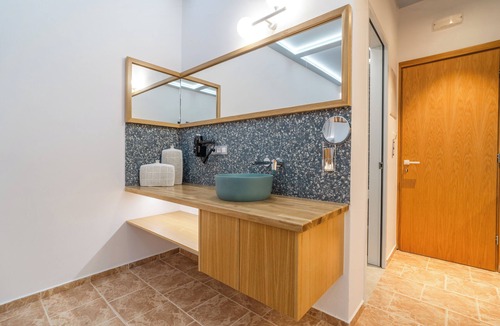 Palaiochora Apartment | Manos Studios
