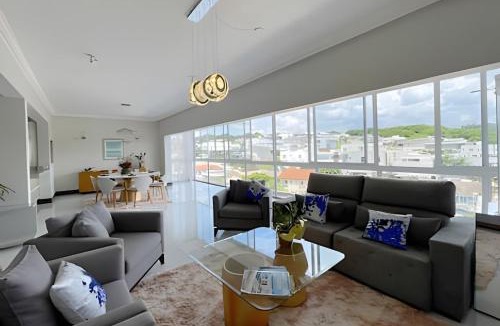 Cotia House | Mansão com Piscina | Conforto e Exclusividade
