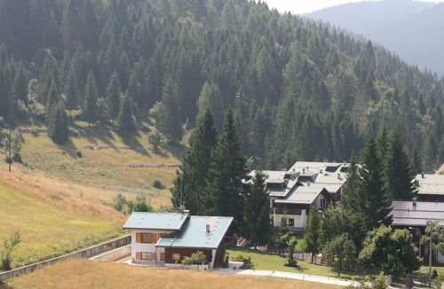 Tresche Conca Apartment | Mansard in the Asiago plateau