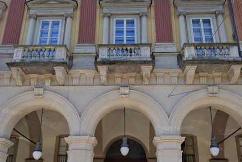 Historic Centre Apartment | Mansarda Statuto 11