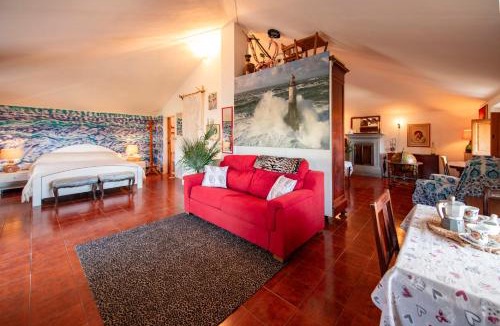 Quercianella House | Mansarda Vista Mare Nel Verde
