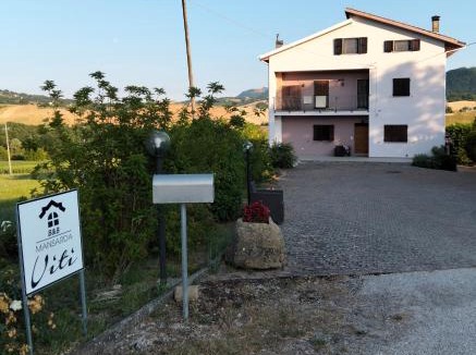 Frontone Apartment | MANSARDA VITI - Sguardo su Frontone -