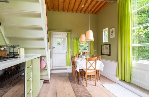 Deil Villa | Mansion in Deil by River Linge