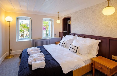 Adalar Hostel | Mansion Milia