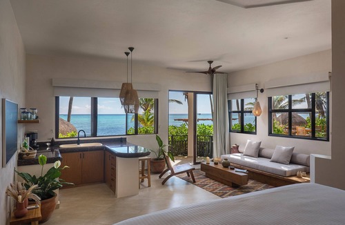 Soliman Bay Hotel | Mantaray Tulum