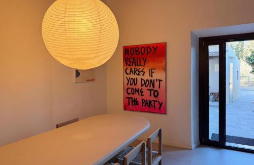 Alaro House | Manyolas 93