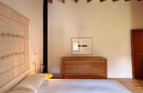Alaro House | Manyolas 93