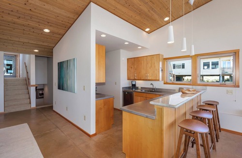 Manzanita House | Manzanita Waves House: Luxury Oceanfront Short-Term Vacation Rental